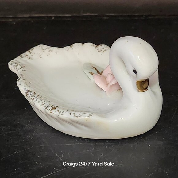 Pair Swan Porcelain Salt Cellars Roses Japan Mid Century MCM Vintage - Picture 6 of 8
